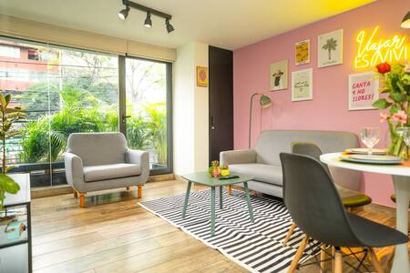 Trendy  2BR/2BA Near Plaza de Toros